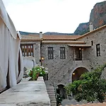 Hotel Archontiko Hatzipanayioti 4*