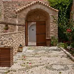 Hotel Archontiko Hatzipanayioti Leonídion