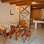 Archontiko Hatzipanayioti 4*