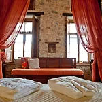 Archontiko Hatzipanayioti Leonídion