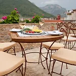 Archontiko Hatzipanayioti Hotel