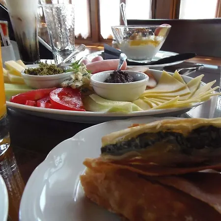 Archontiko Hatzipanayioti Hotel 4*