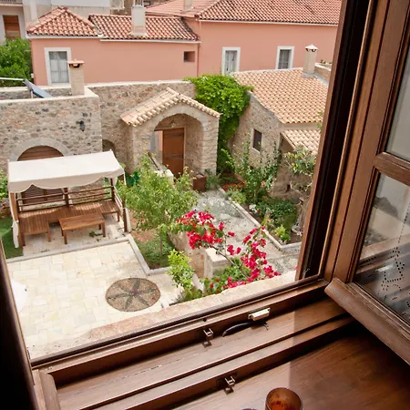 Archontiko Hatzipanayioti 4* Leonídion