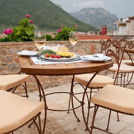Archontiko Hatzipanayioti Hotel