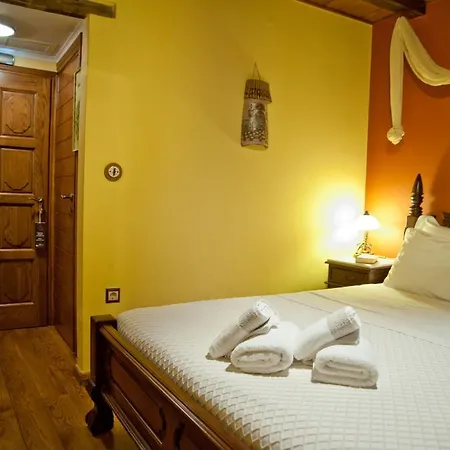 Hotel Archontiko Hatzipanayioti 4*