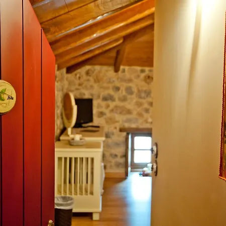 Hotel Archontiko Hatzipanayioti Leonídion