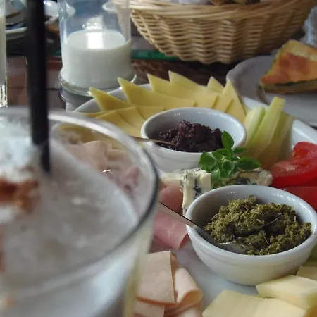 Hotel Archontiko Hatzipanayioti Leonídion