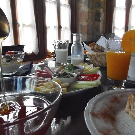 Archontiko Hatzipanayioti Hotel 4*