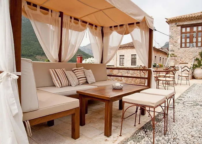 Archontiko Hatzipanayioti 4* Leonidio