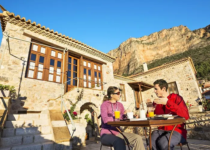 Archontiko Hatzipanayioti 4* Leonidio