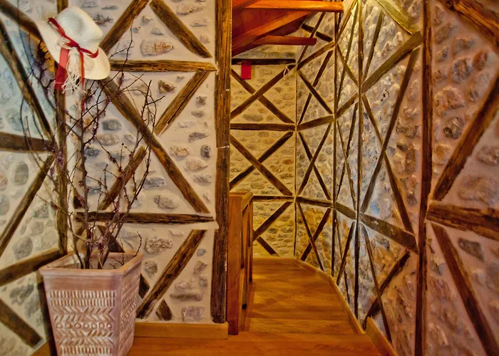 Archontiko Hatzipanayioti Leonídion