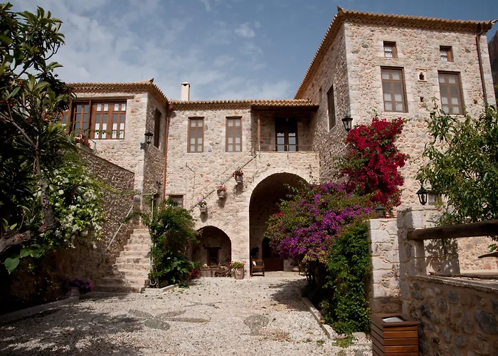 Archontiko Hatzipanayioti 4* Leonídion