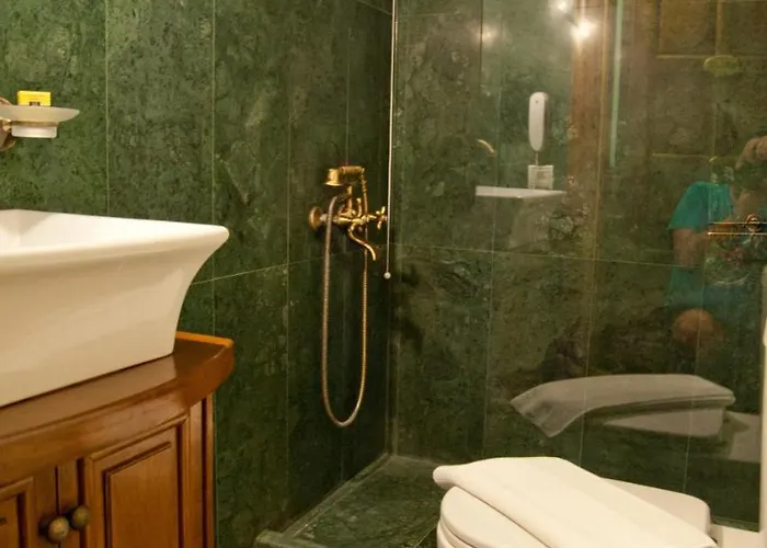 Hotel Archontiko Hatzipanayioti Leonídion